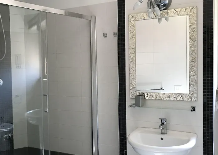 Arches Nocleg ze śniadaniem 4*